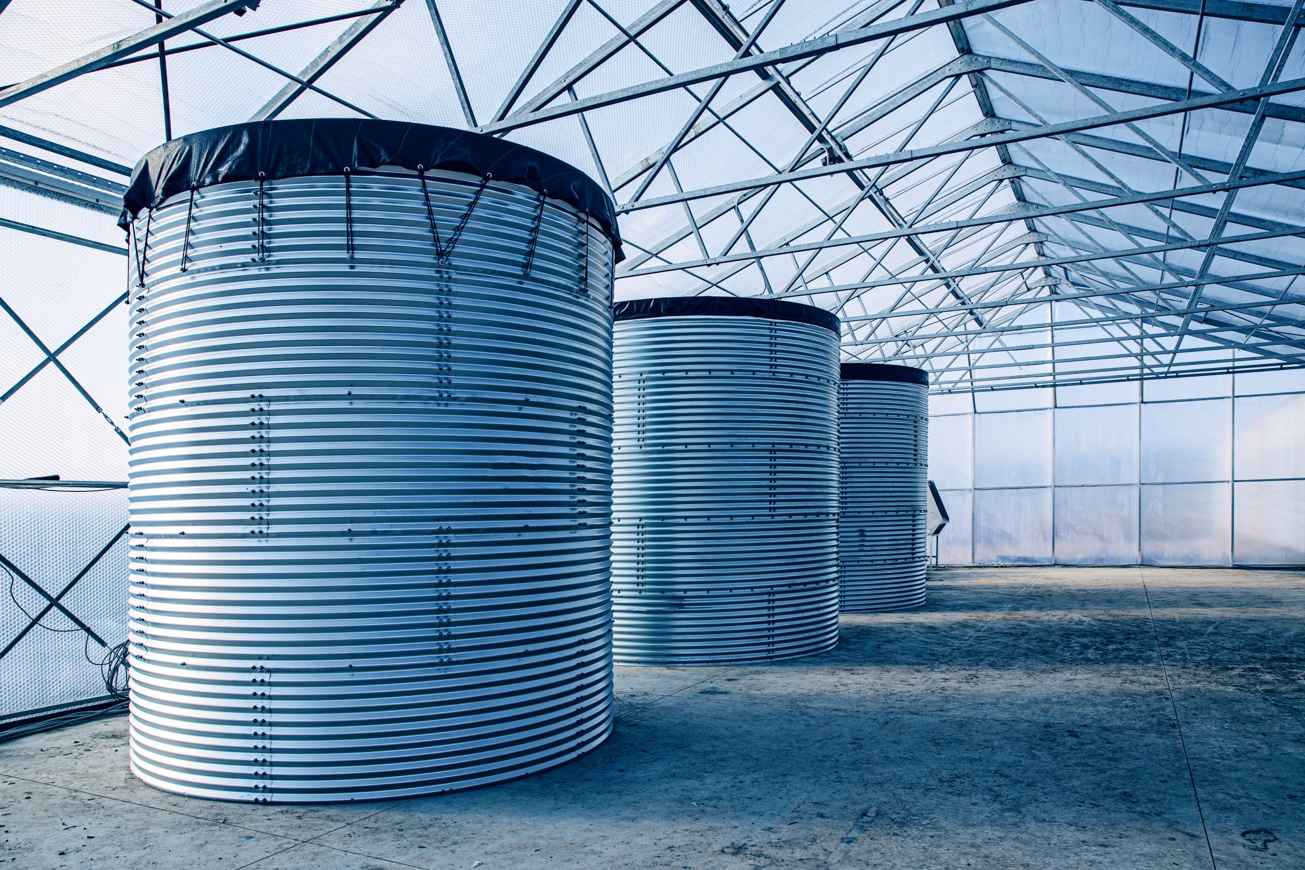 What is the best material for a water tank?